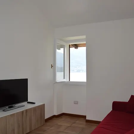 Lierna Beach Apartments Exterior foto